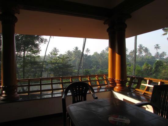 Fool'S Paradise Bed and Breakfast Alappuzha Esterno foto